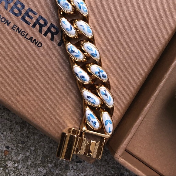 Authentic Burberry Link Bracelet - Picture 7 of 9